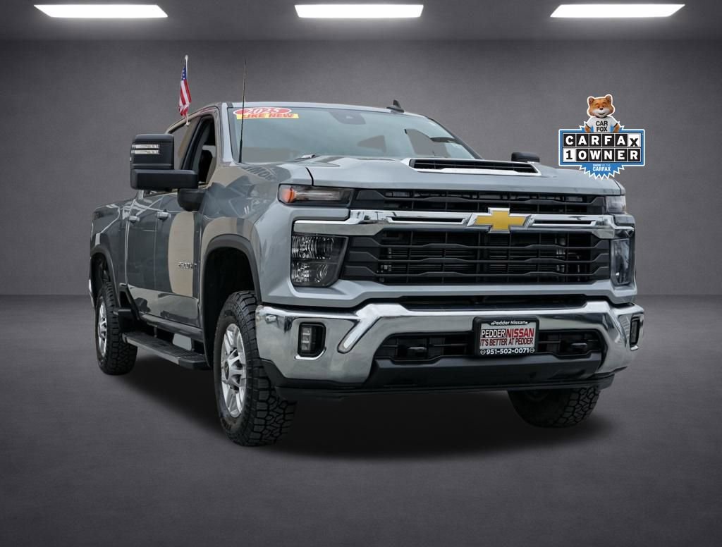 Used 2025 Chevrolet Silverado 2500 LT w/ Convenience Package image 2