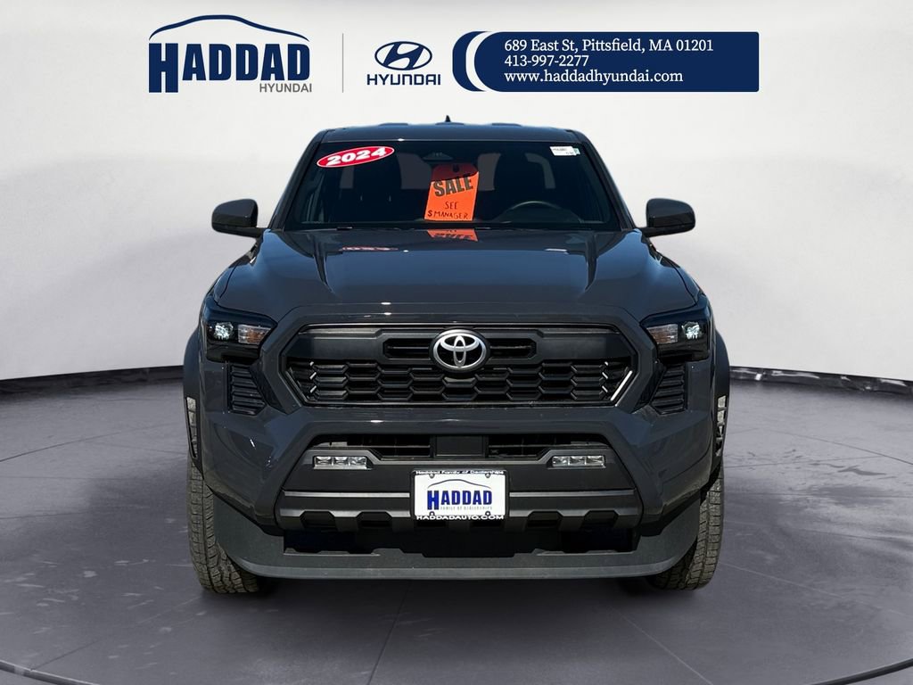 Used 2024 Toyota Tacoma TRD Off-Road image 8