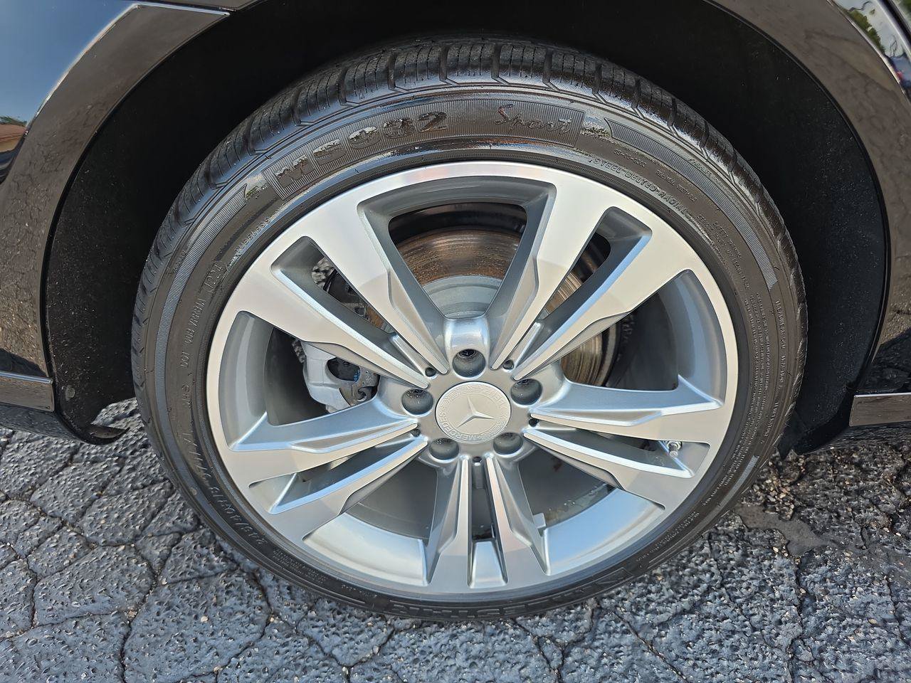 Used 2014 Mercedes-Benz E 350 4MATIC Sedan w/ Premium 1 Package image 17