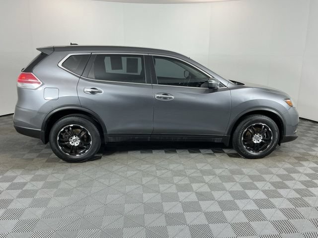 Used 2015 Nissan Rogue S FWD image 4