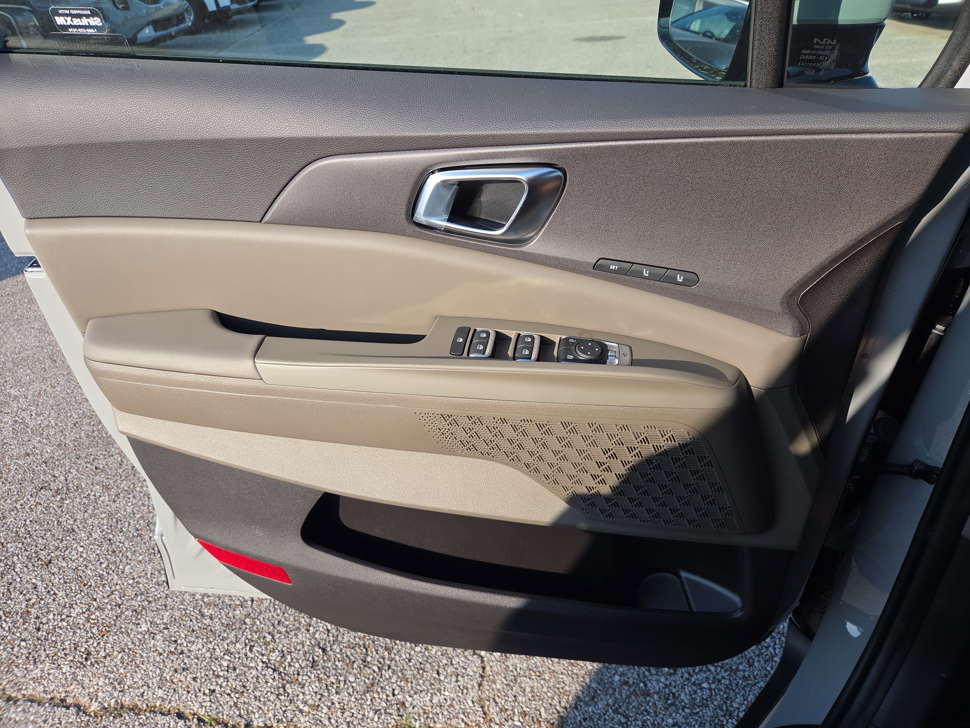 New 2026 Kia Carnival EX image 9