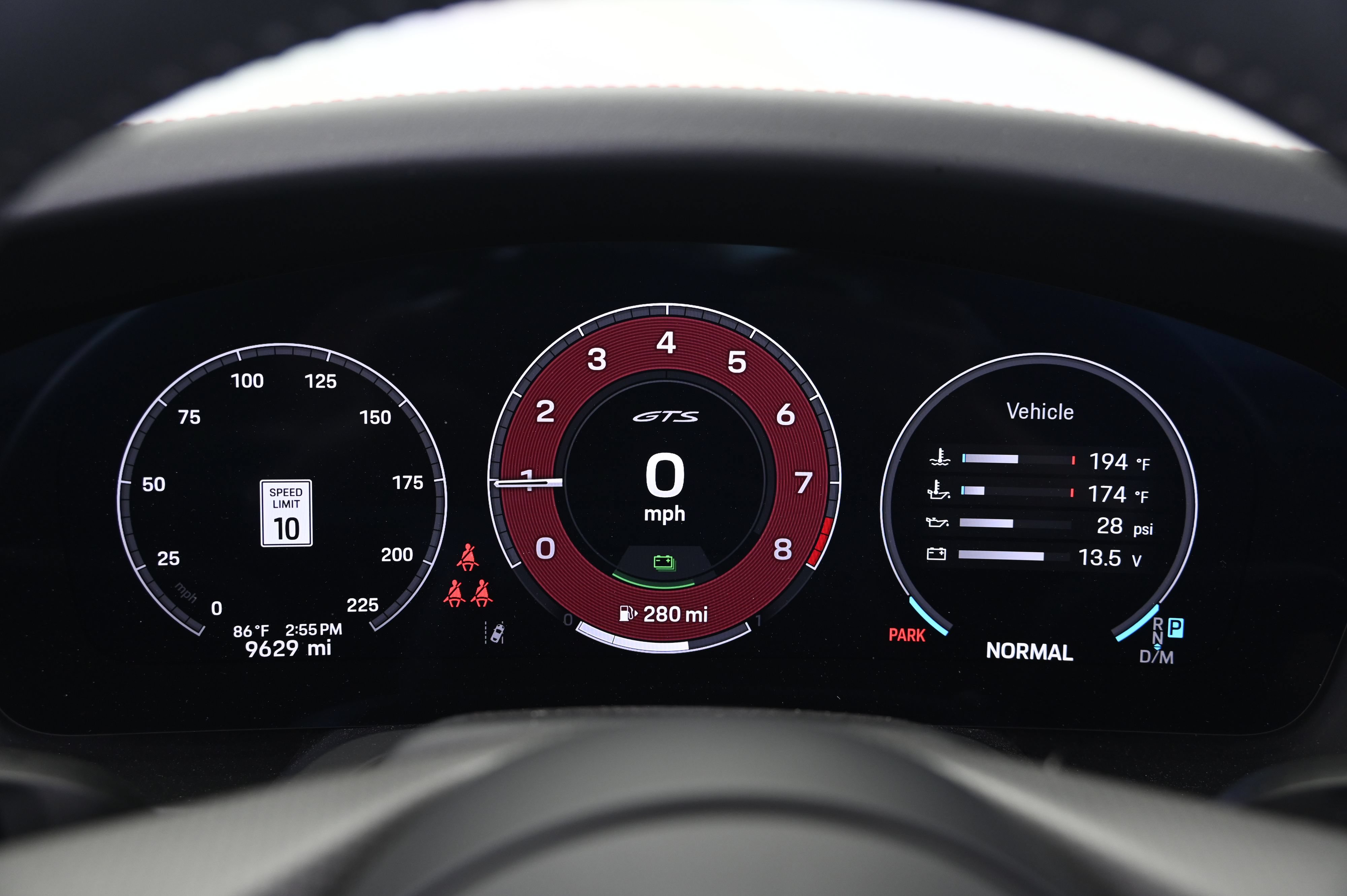 Certified 2025 Porsche 911 Carrera GTS RWD image 36