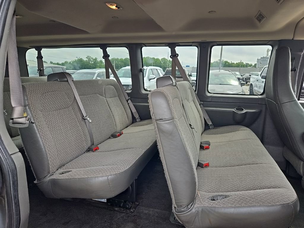 Used 2017 Chevrolet Express 3500 LT w/ LT Preferred Equipment Group image 12