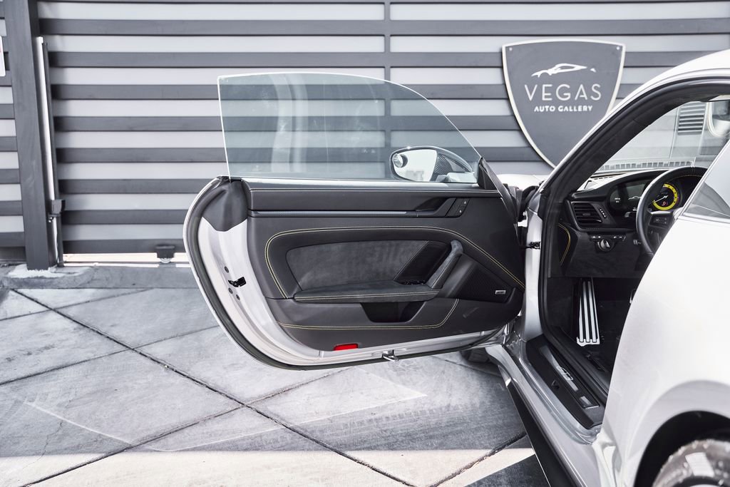 Used 2023 Porsche 911 GT3 RWD image 28