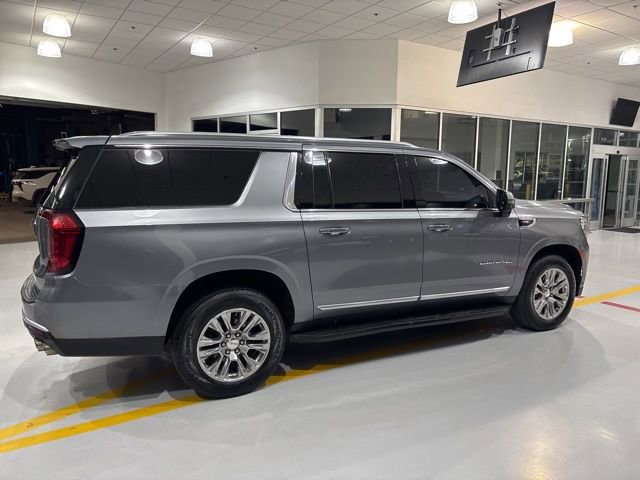 Used 2022 GMC Yukon XL Denali image 9