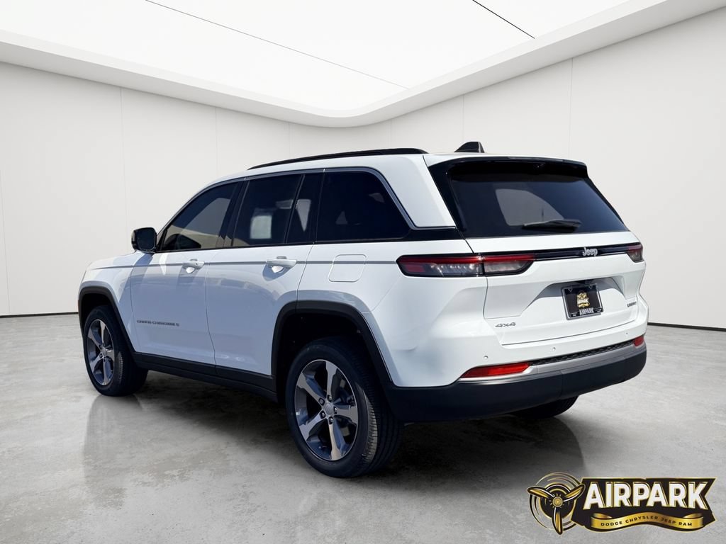 New 2026 Jeep Grand Cherokee Limited w/ Luxury Tech Group II AWD/4WD image 6