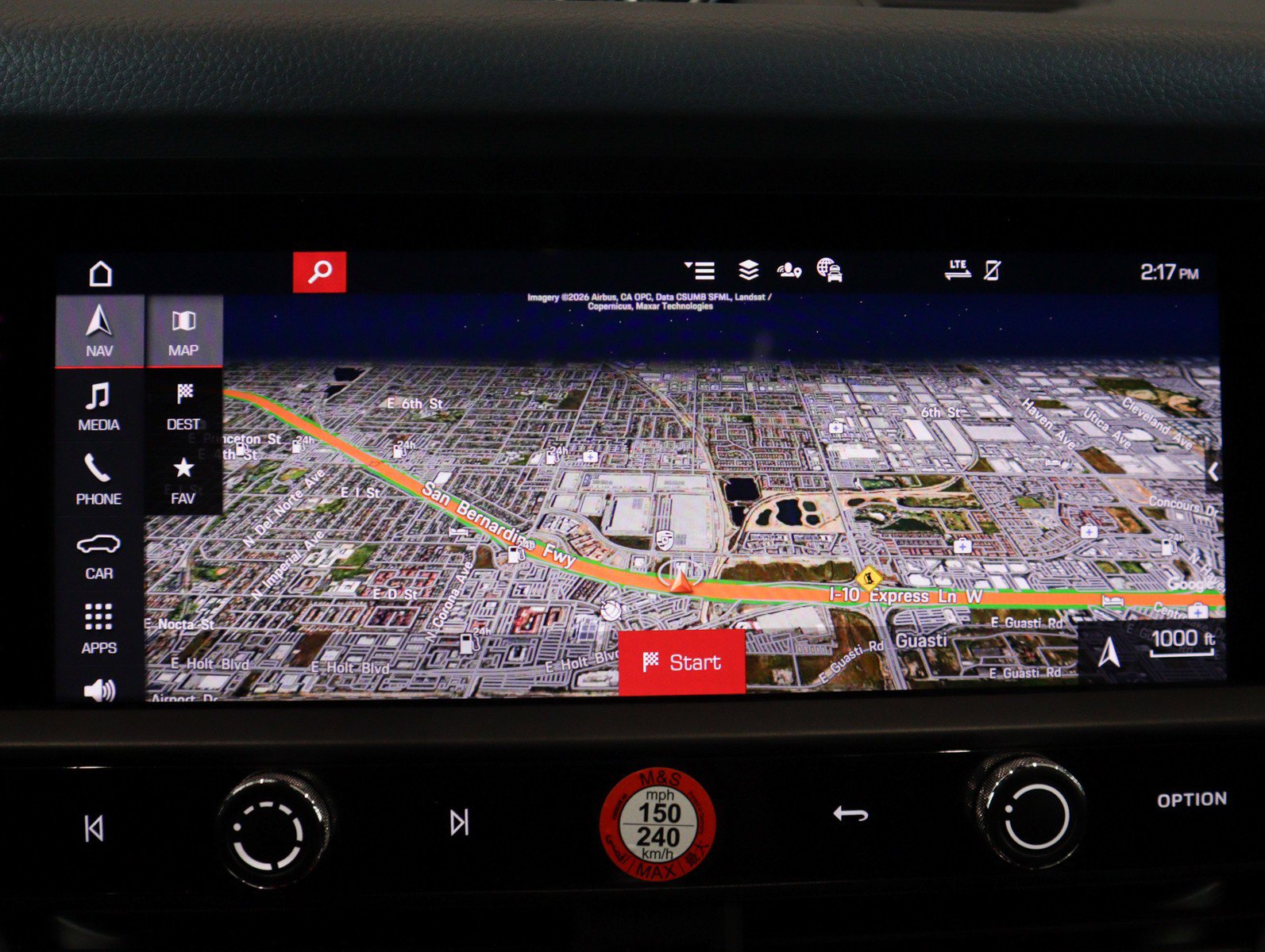 Certified 2025 Porsche Macan image 21