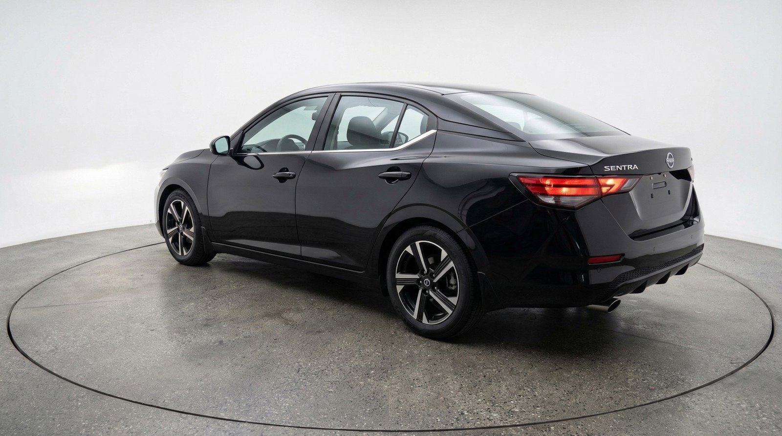 Used 2025 Nissan Sentra SV FWD image 6