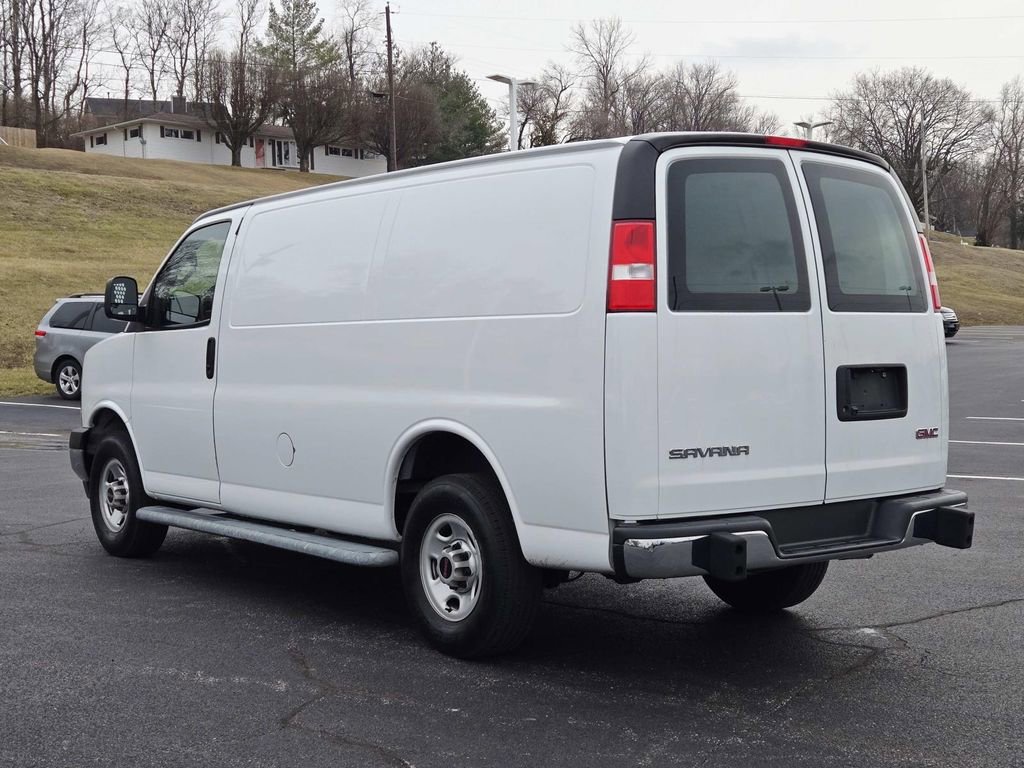 Used 2021 GMC Savana 2500 w/ Driver Convenience Package image 5