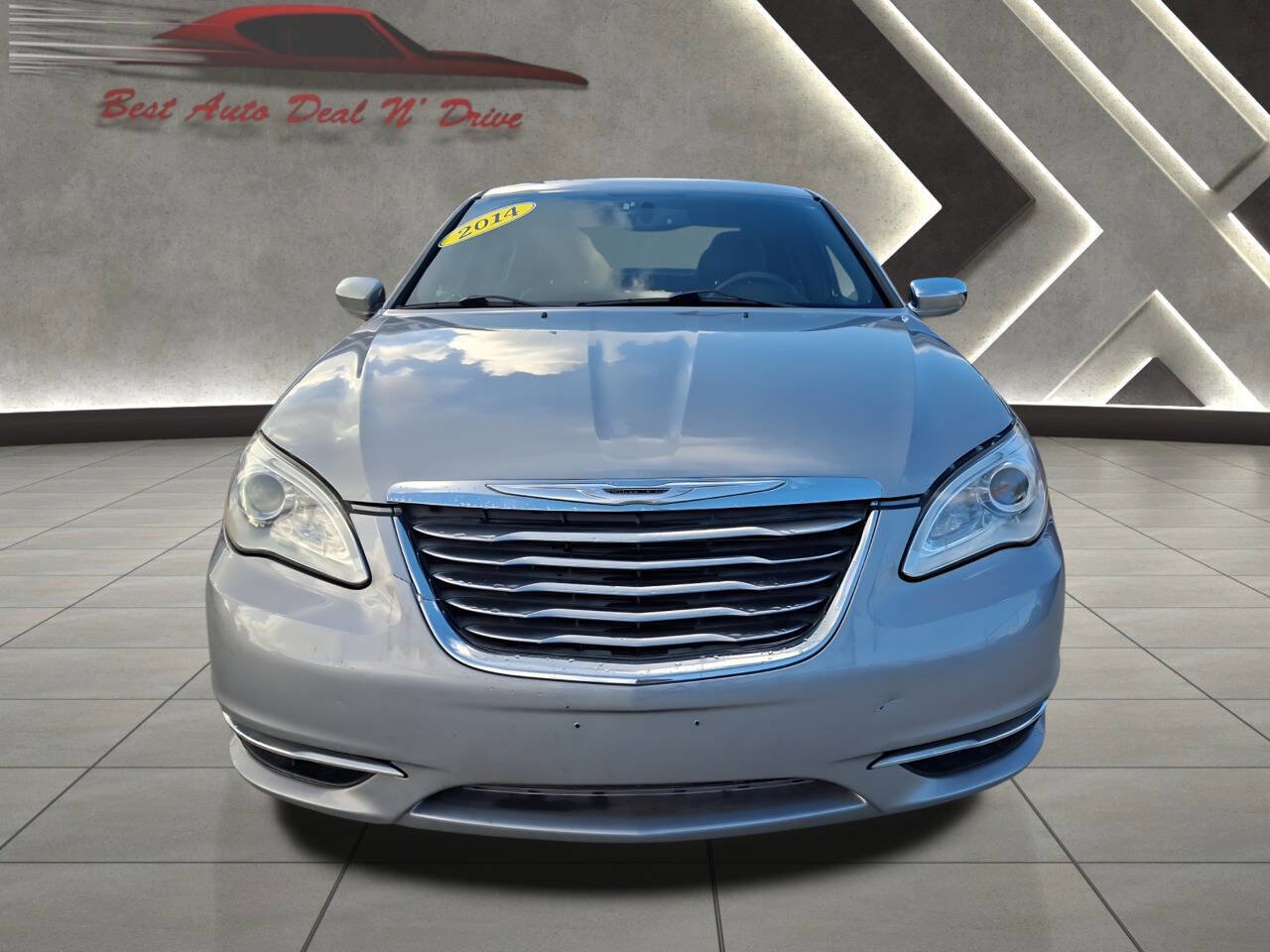 Used 2014 Chrysler 200 Limited w/ Sun/Sound Group image 2