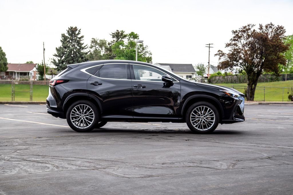 Used 2023 Lexus NX 350h AWD w/ Vision Package image 6