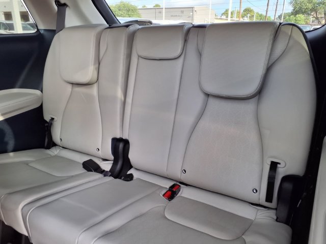 Used 2026 Kia Carnival SX w/ SX Dark Edition Package FWD image 6