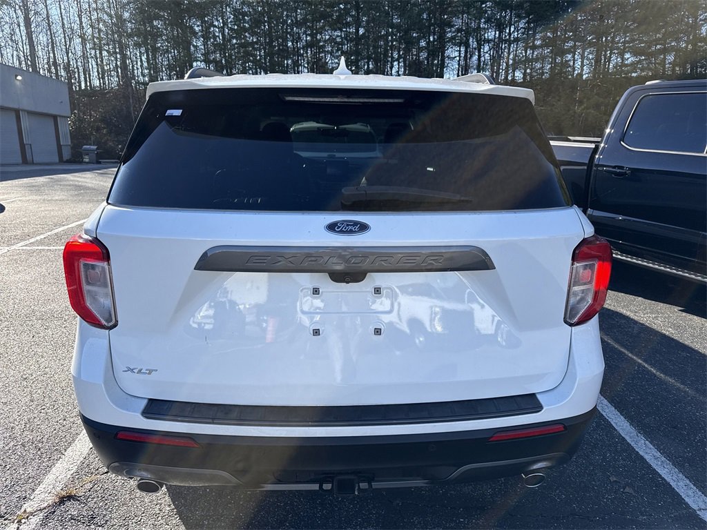 Used 2022 Ford Explorer XLT w/ Equipment Group 202A image 18