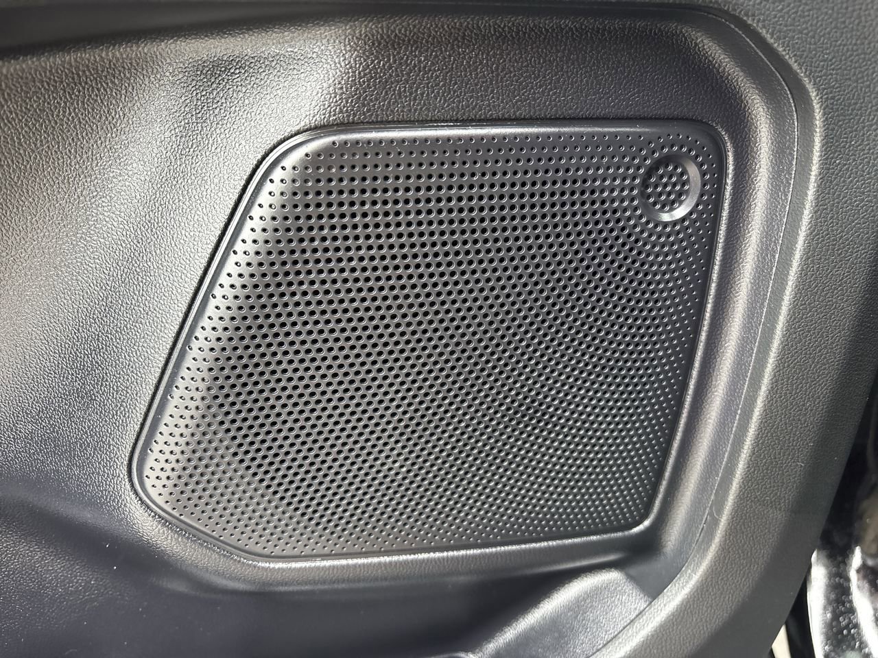 Used 2022 Ford Escape SEL image 19