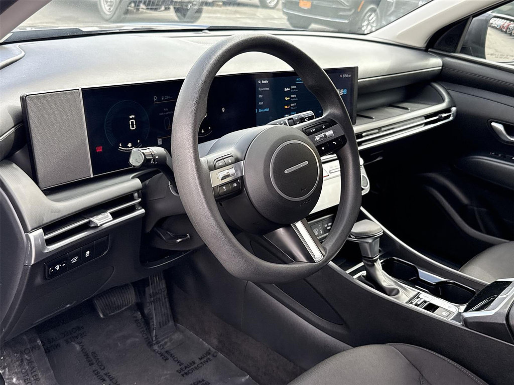 Used 2025 Hyundai Tucson SEL FWD image 9