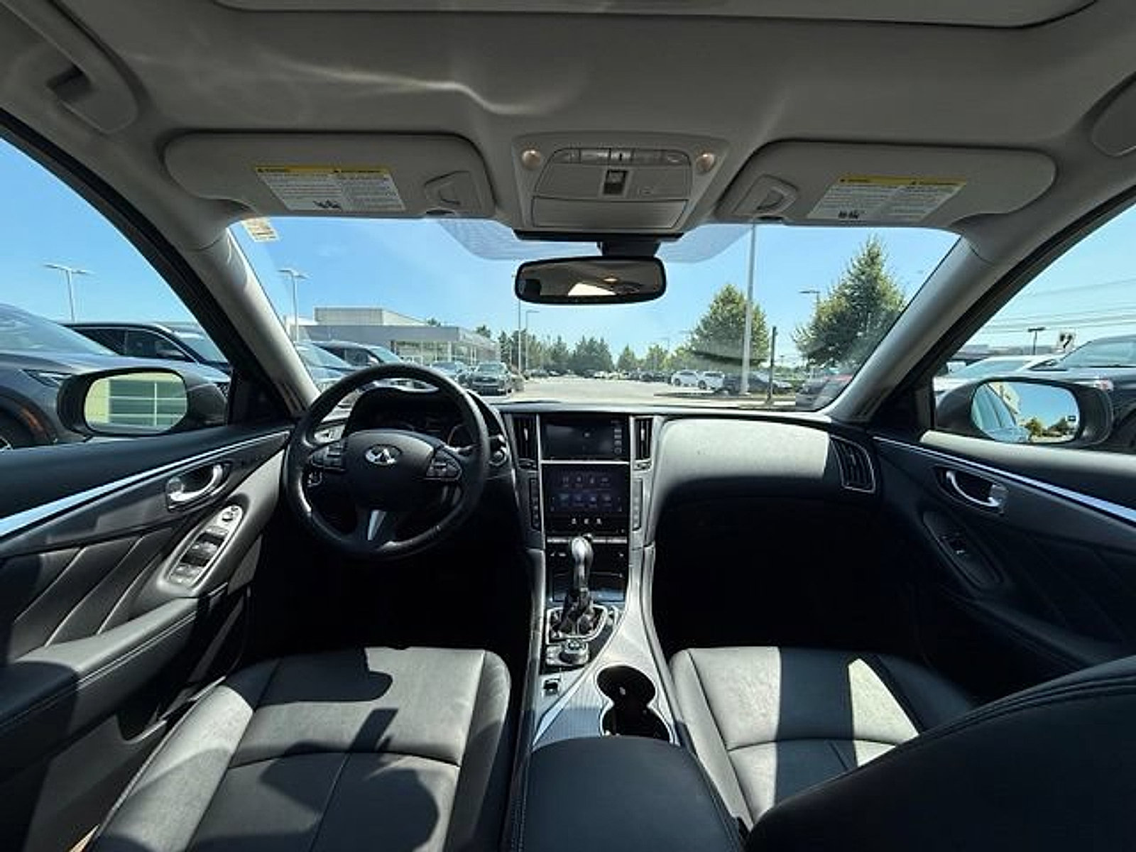 Used 2016 INFINITI Q50 3.0t Premium w/ Driver Assistance Package AWD/4WD image 2