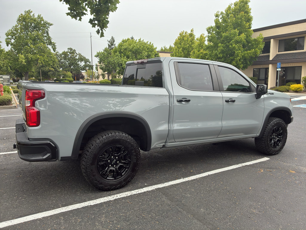 Used 2024 Chevrolet Silverado 1500 ZR2 w/ Technology Package AWD/4WD image 10