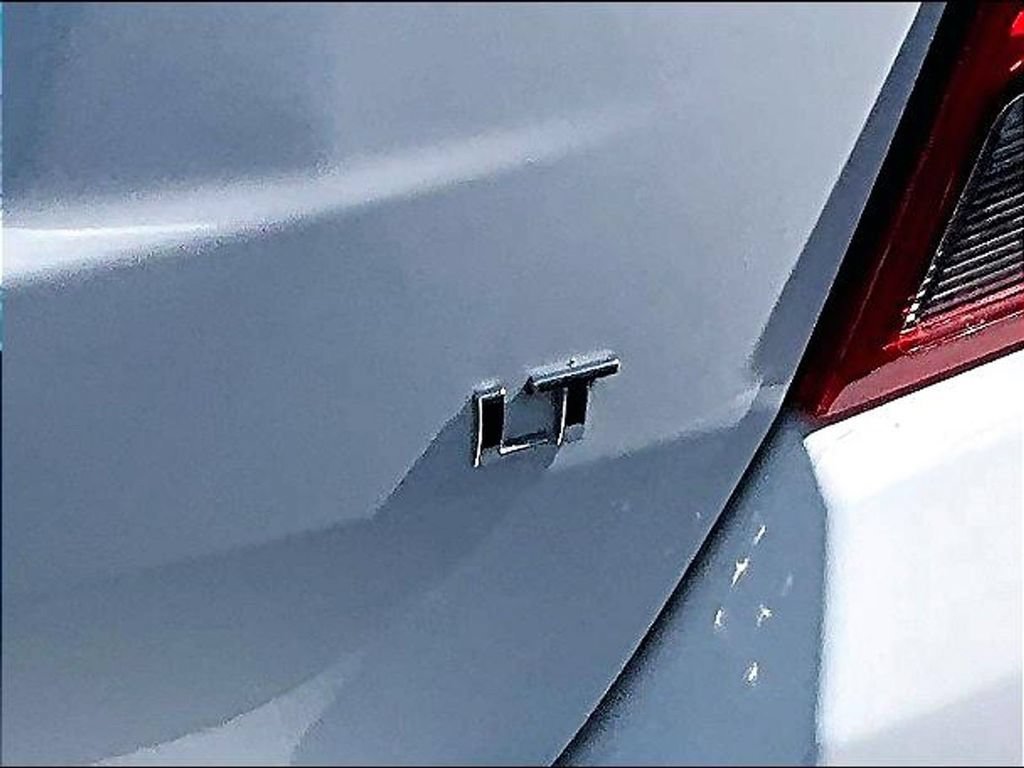 Used 2018 Chevrolet Trax LT w/ LT Convenience Package AWD/4WD image 28