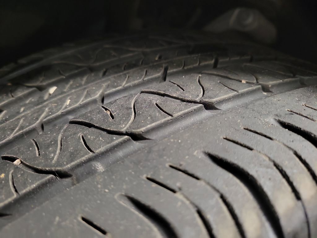 Used 2018 Tesla Model 3 Long Range image 12