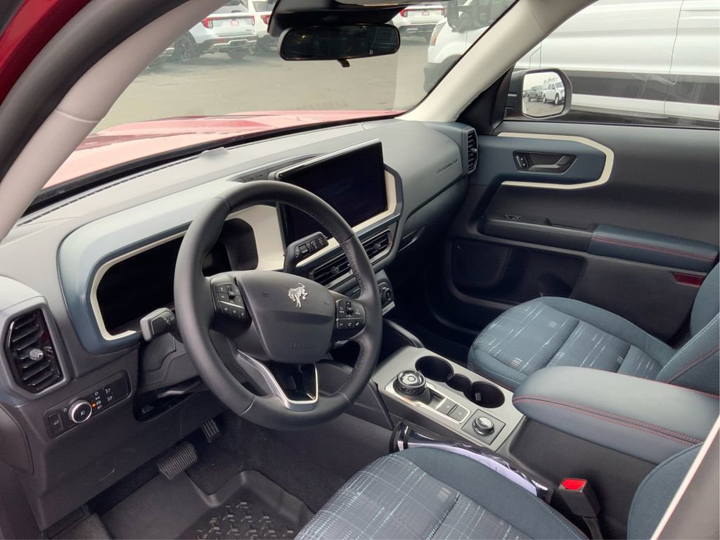 Used 2025 Ford Bronco Sport Heritage w/ Convenience Package image 9