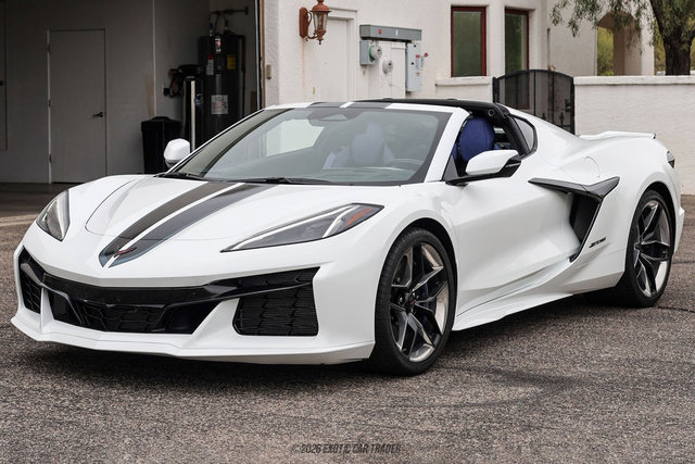 Used 2026 Chevrolet Corvette Z06 w/ Stealth Interior Trim Package RWD image 14
