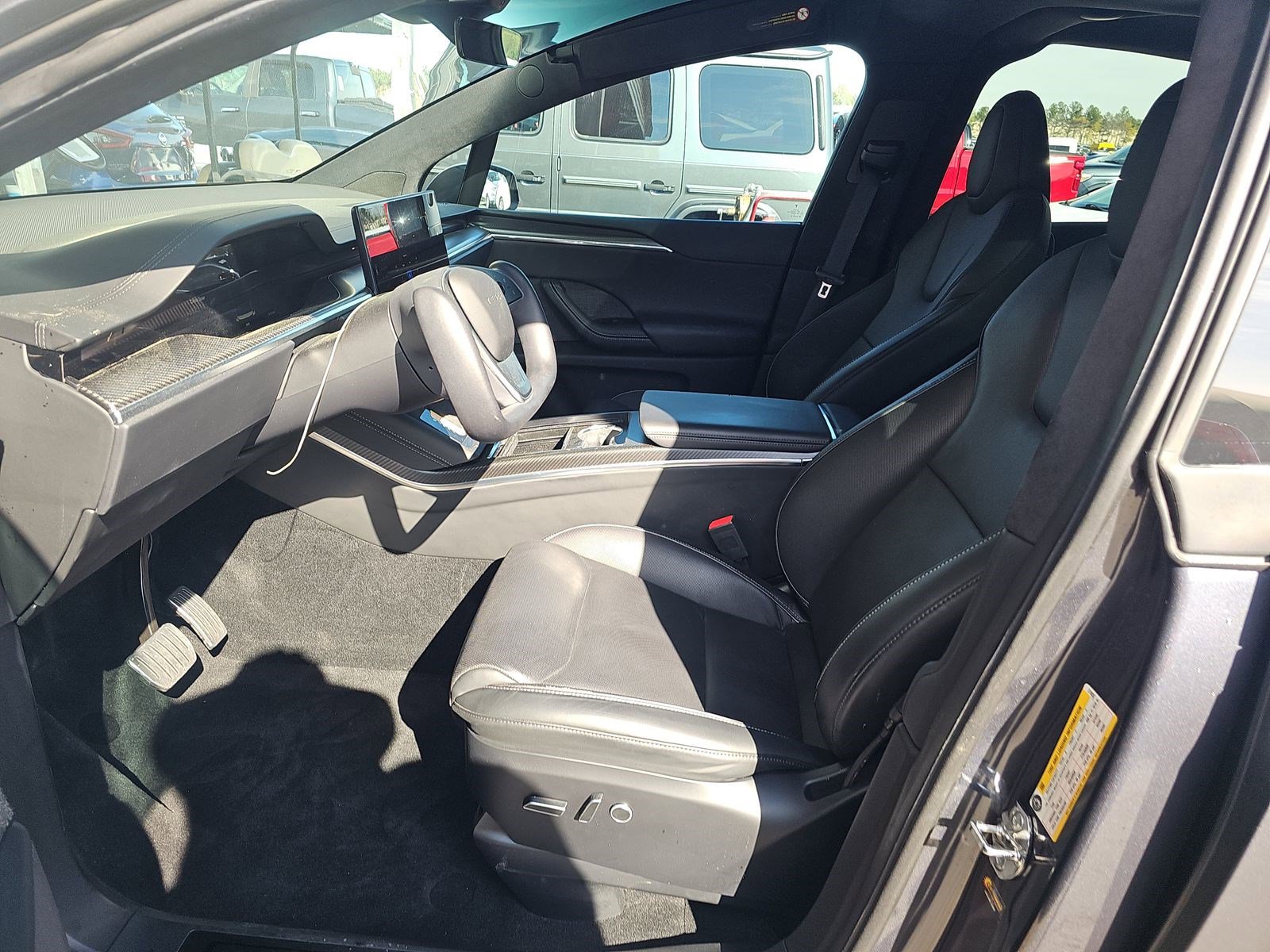 Used 2023 Tesla Model X Plaid image 14