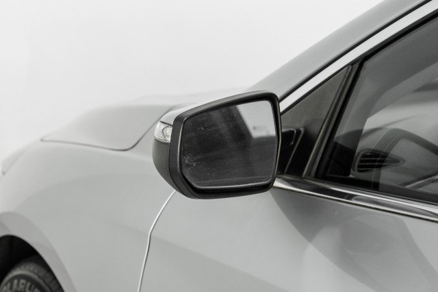 Used 2016 Chevrolet Malibu LT image 39