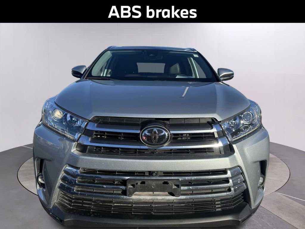 Used 2019 Toyota Highlander Limited Platinum image 9