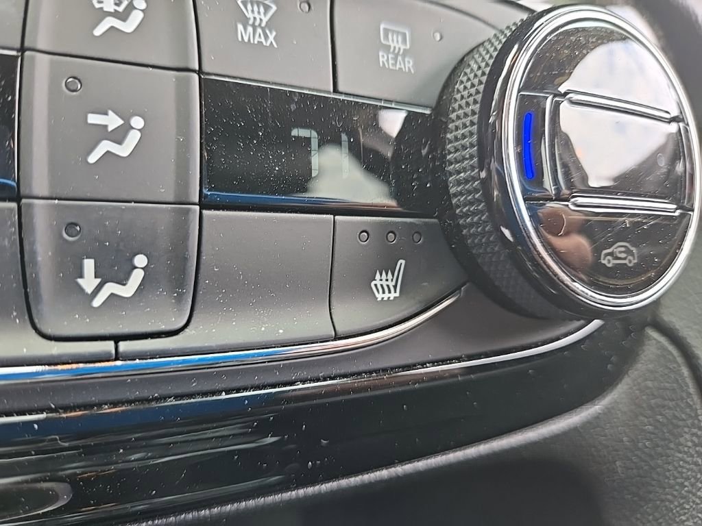 Used 2023 Buick Encore GX Select w/ Sport Touring Package image 24