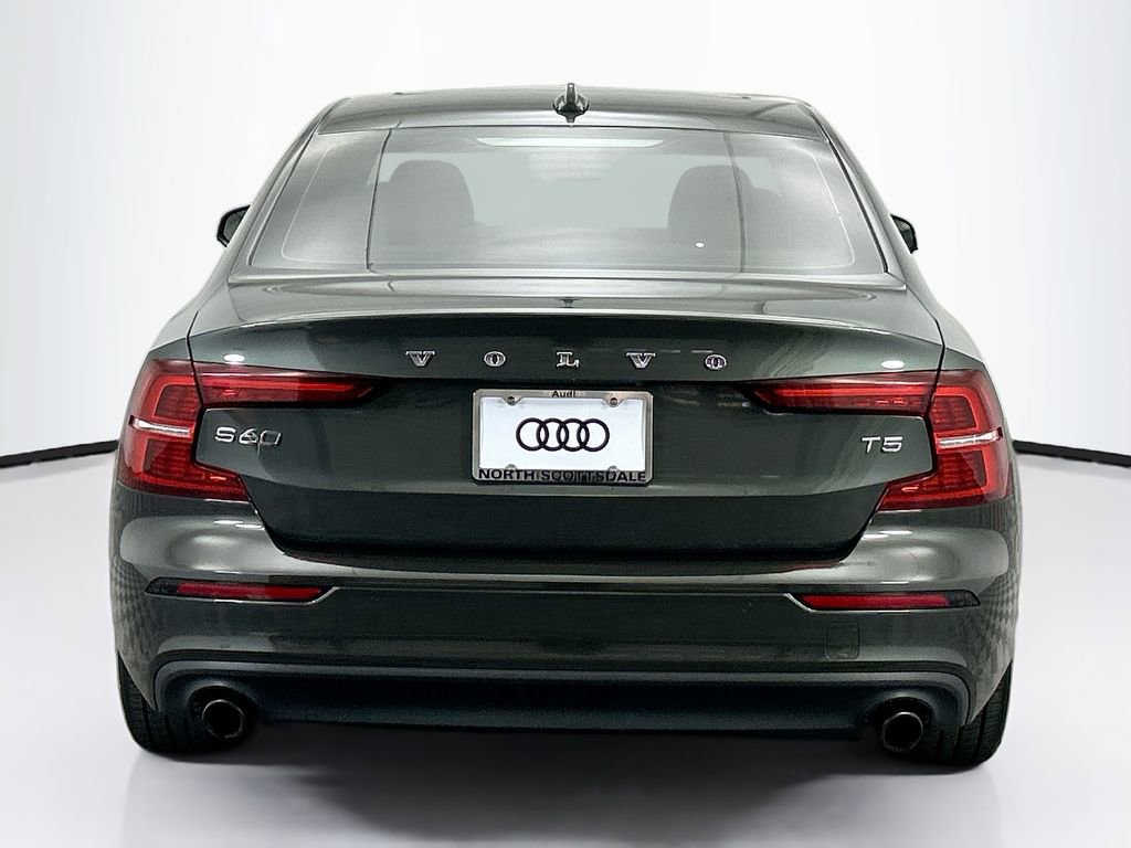 Used 2020 Volvo S60 T5 Momentum image 6