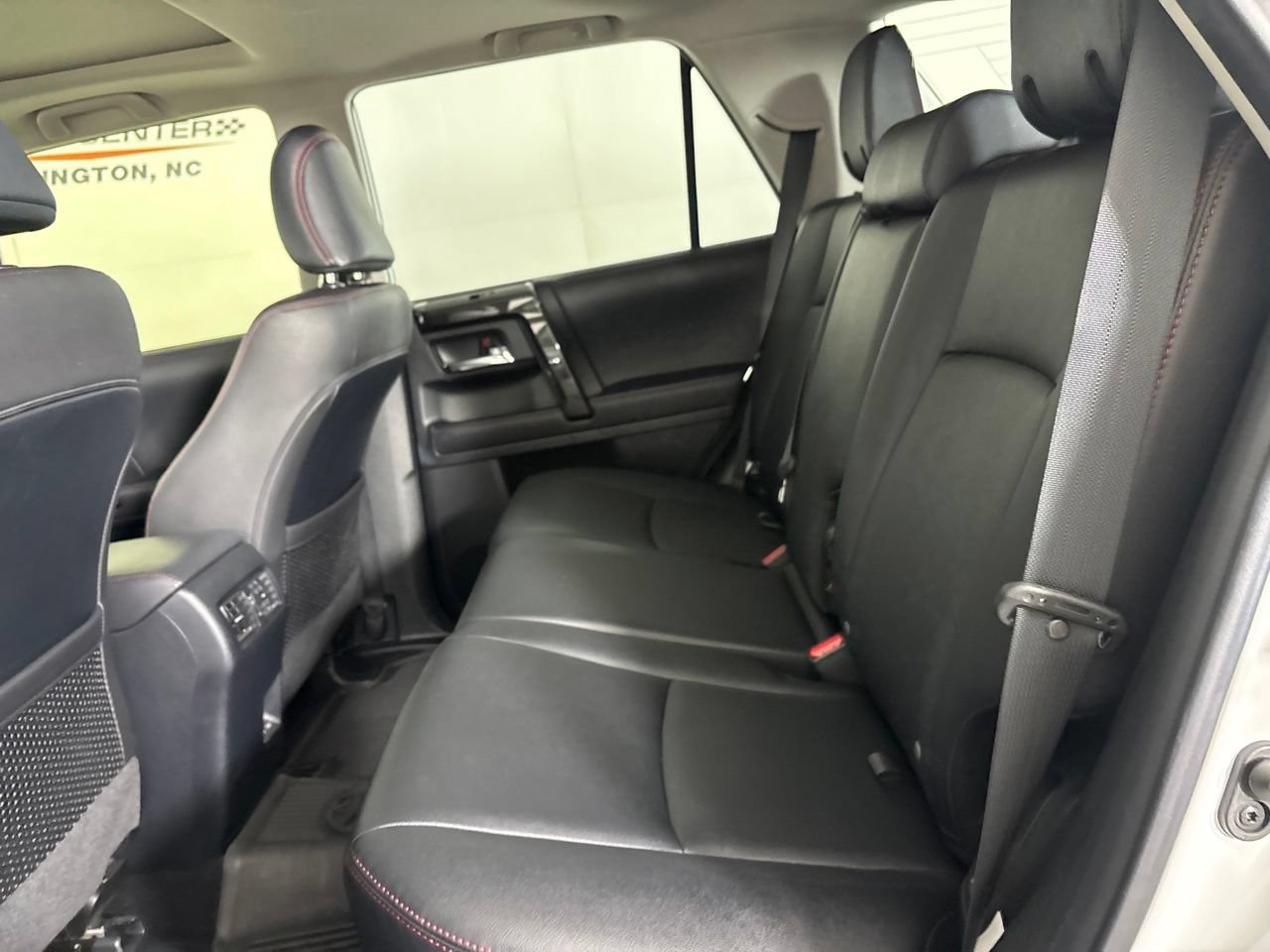 Used 2024 Toyota 4Runner TRD Off-Road Premium w/ Moonroof Package AWD/4WD image 26