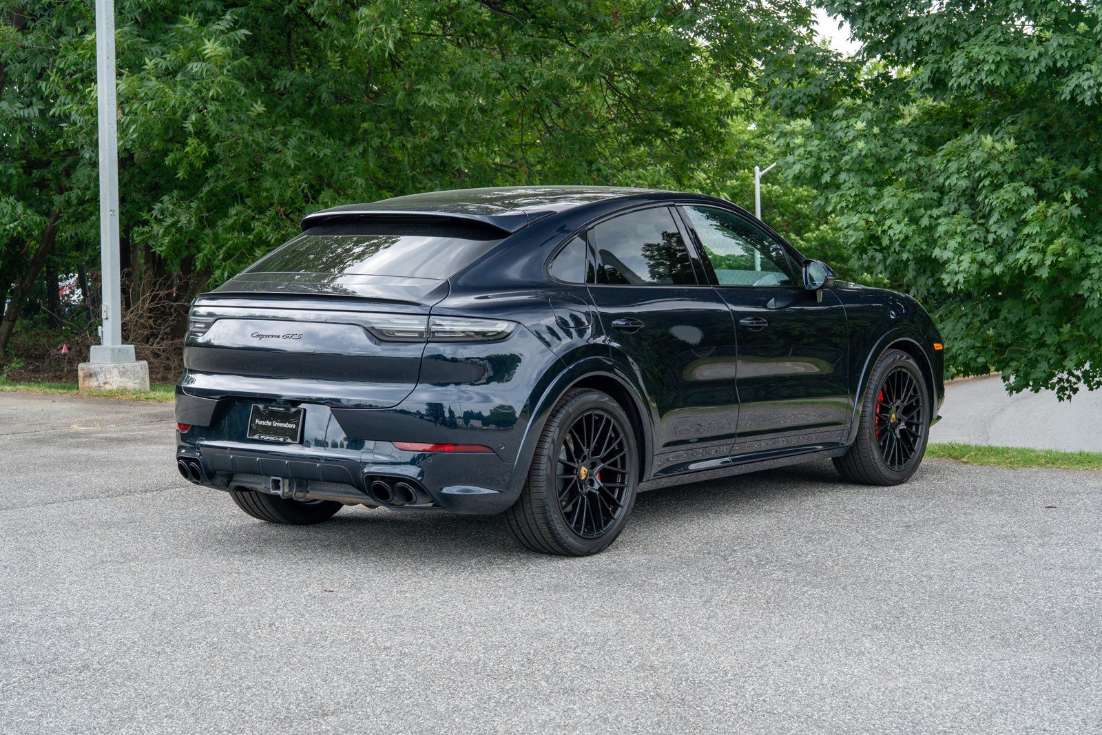 Certified 2023 Porsche Cayenne GTS AWD/4WD image 7