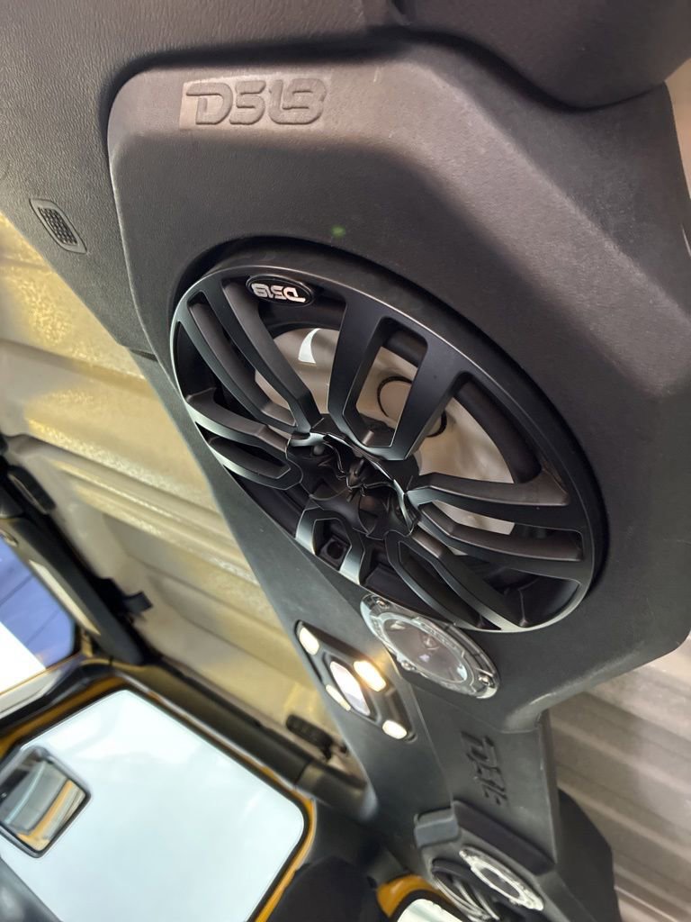 Used 2020 Jeep Wrangler Unlimited Sahara AWD/4WD image 21