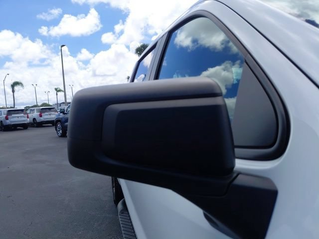 Used 2026 Chevrolet Silverado 1500 Custom RWD image 12