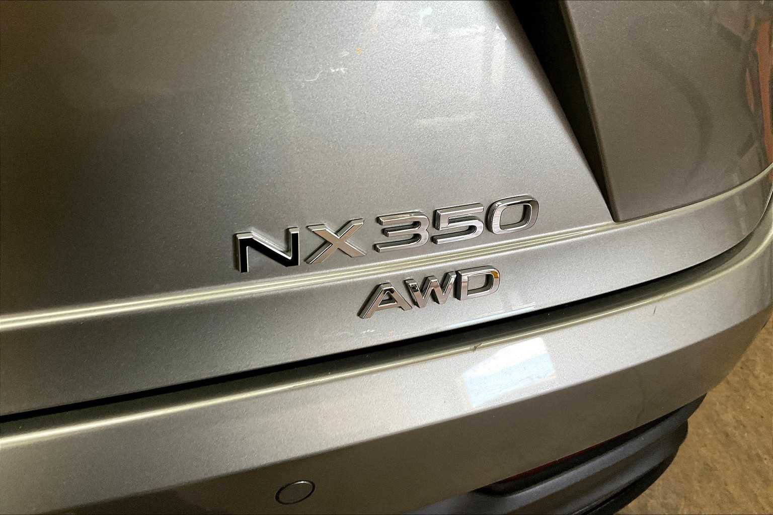 Used 2025 Lexus NX 350 AWD w/ Luxury Package image 11