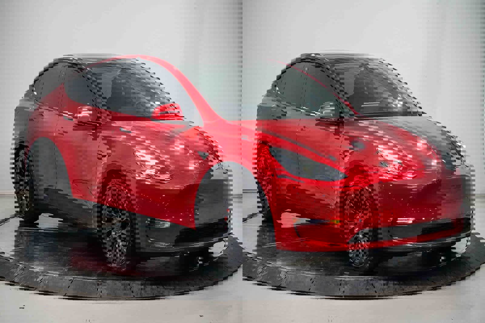 Used 2022 Tesla Model Y Performance image 5