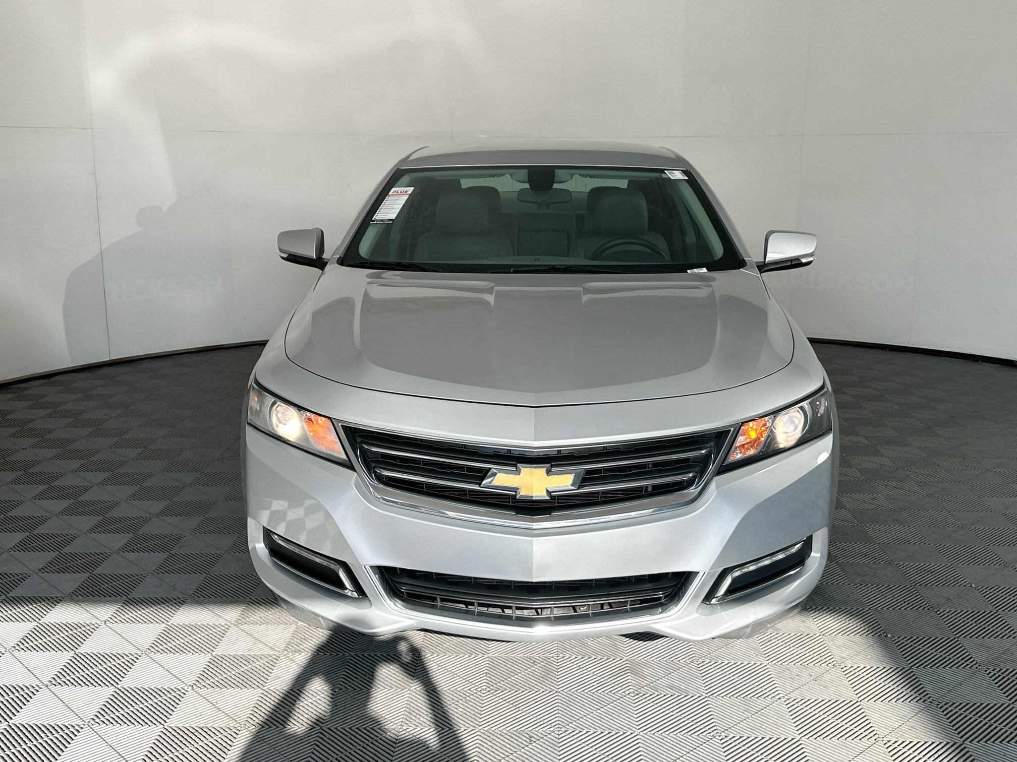 Used 2018 Chevrolet Impala LT FWD image 8