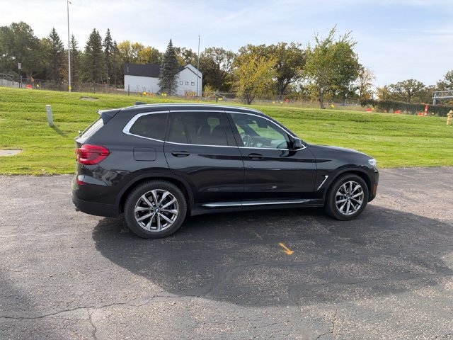 Used 2018 BMW X3 xDrive30i w/ Executive Package AWD/4WD image 17