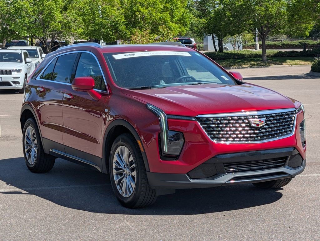 Certified 2025 Cadillac XT4 Premium Luxury AWD/4WD image 8