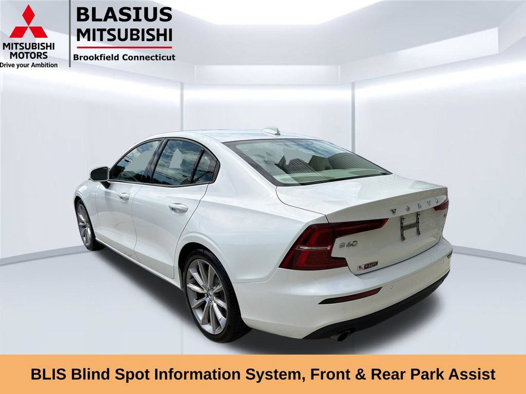 Used 2019 Volvo S60 T5 Momentum w/ Multimedia Package FWD image 12