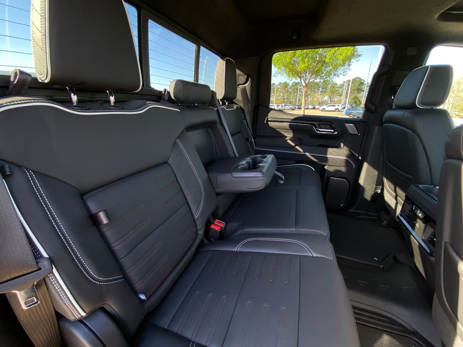 Used 2024 GMC Sierra 1500 AT4X image 34