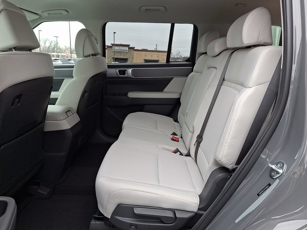 New 2026 Hyundai Santa Fe SE AWD/4WD image 5