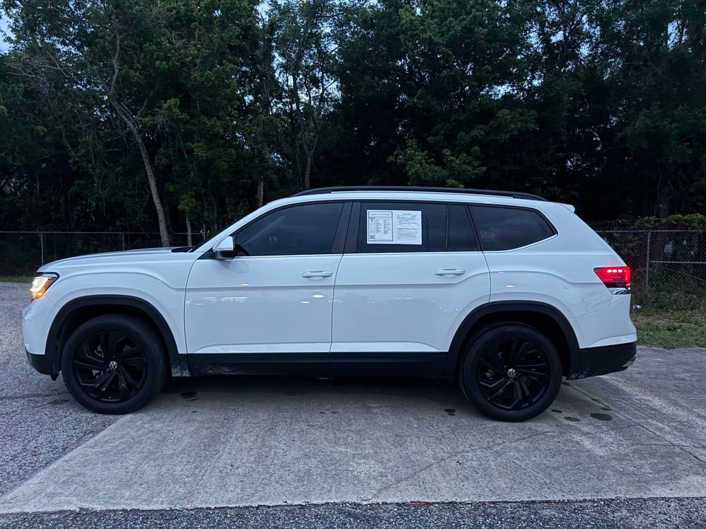 Used 2023 Volkswagen Atlas SE w/ Black Wheel Package FWD image 14