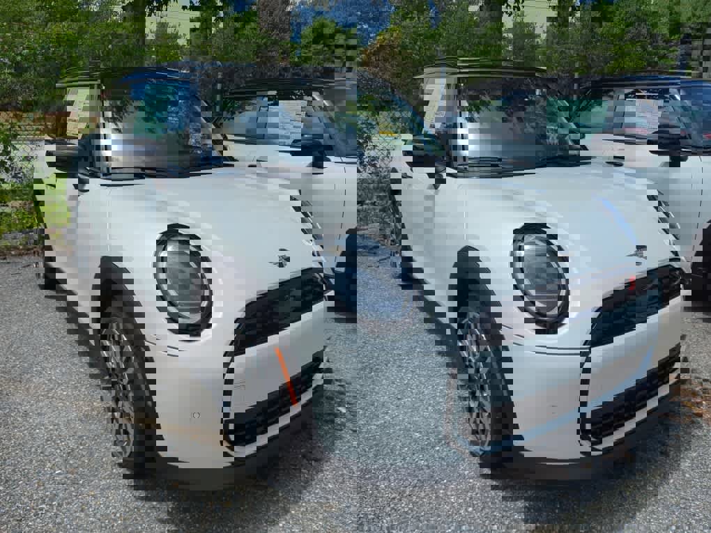 Used 2025 MINI Cooper S image 3