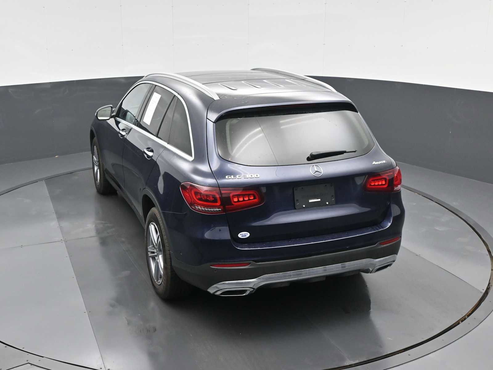 Used 2022 Mercedes-Benz GLC 300 4MATIC image 25