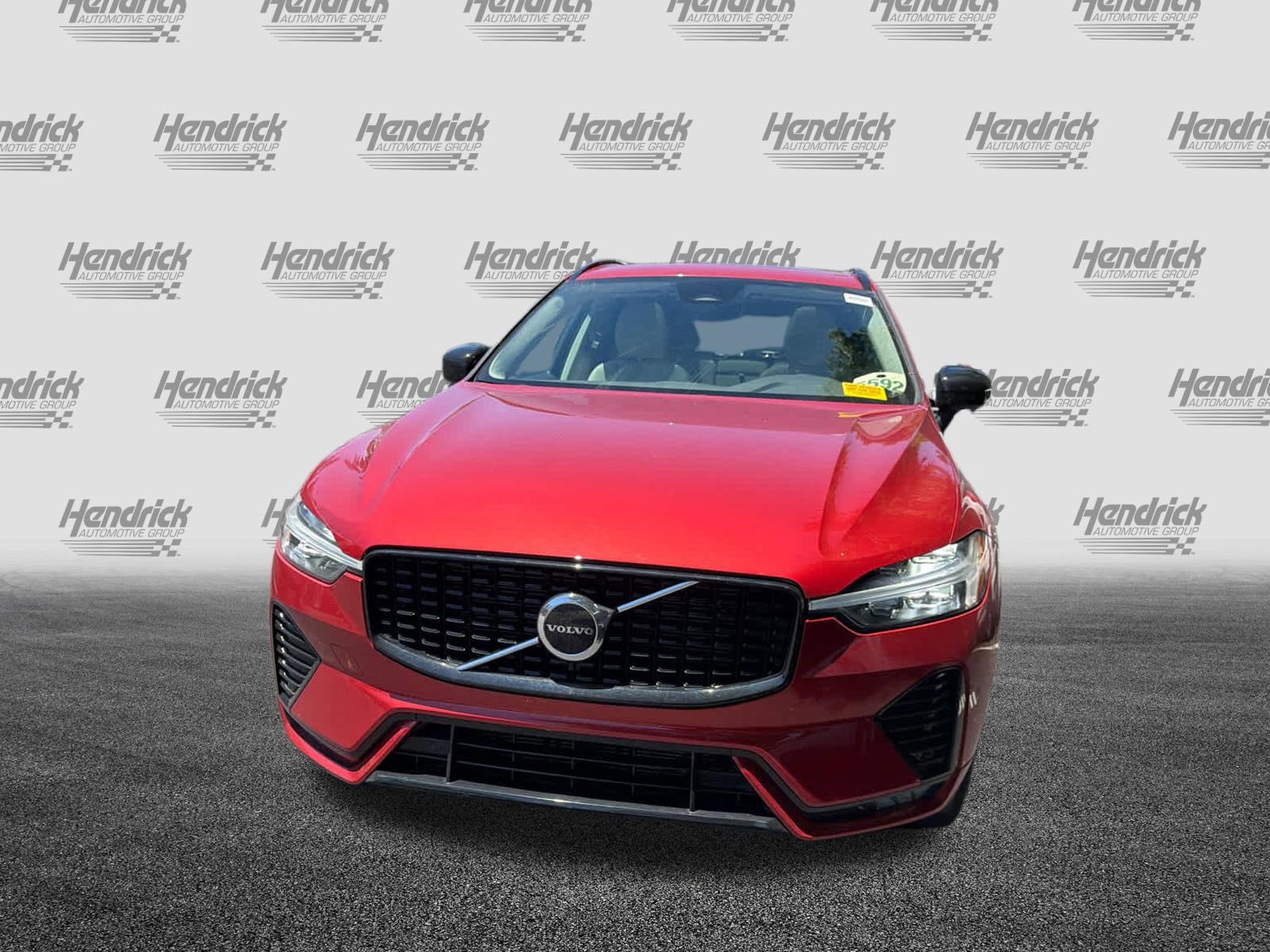 Used 2024 Volvo XC60 B5 Core w/ Protection Package AWD/4WD image 7