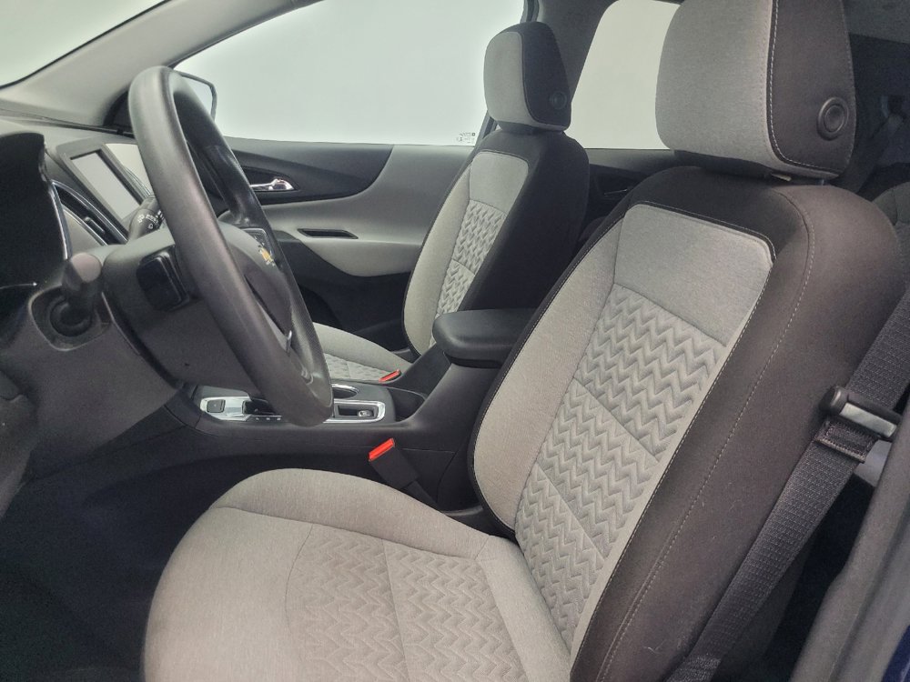 Used 2022 Chevrolet Equinox LS w/ LS Convenience Package image 17