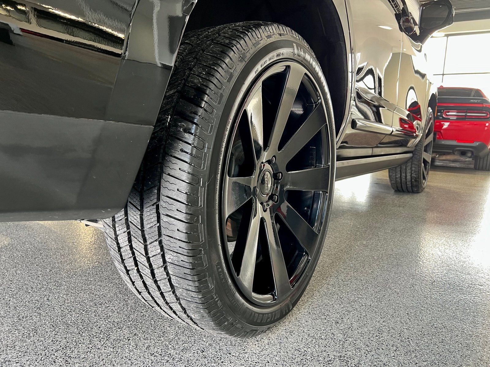 Used 2021 GMC Yukon Denali w/ Denali Premium Package image 33