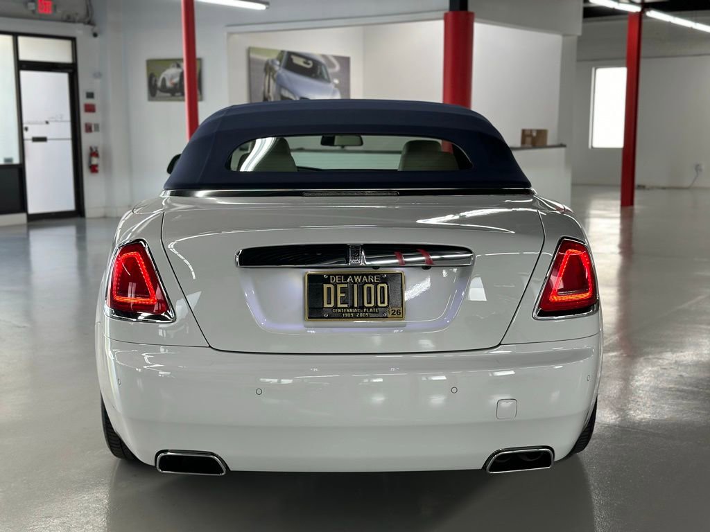 Used 2020 Rolls-Royce Dawn image 6