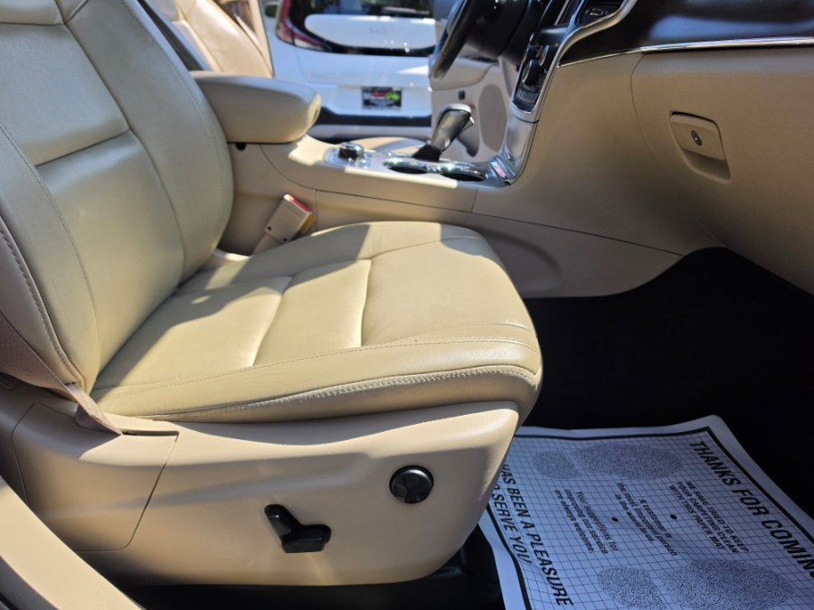 Used 2018 Jeep Grand Cherokee Limited AWD/4WD image 34
